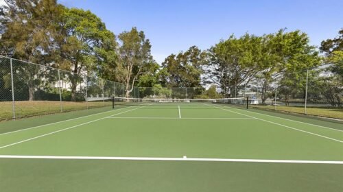 noosa-resort-with-tennis-court-2